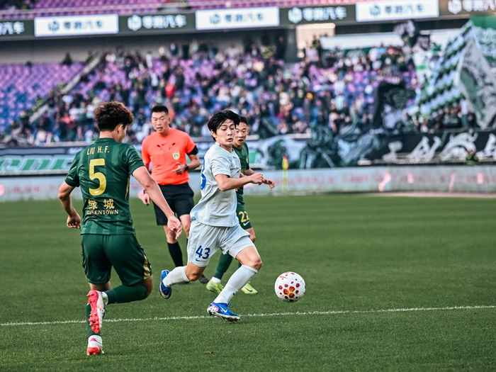 开云电竞大平台-中超观察｜超高上座率令人欣喜，争议判罚需要警惕|杨皓宇|点球|浙江队|联赛|浙江职业足球俱乐部_新浪体育_新浪新闻